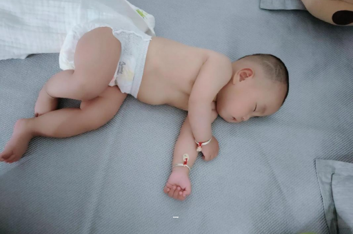 邓州孕妇肚脐周围发青